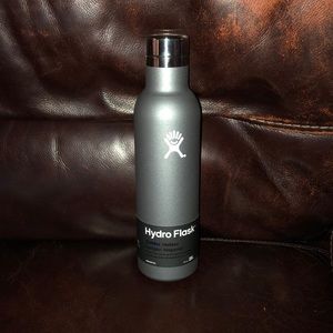 Hydro flask NEW wine style 25 Oz hydroflask